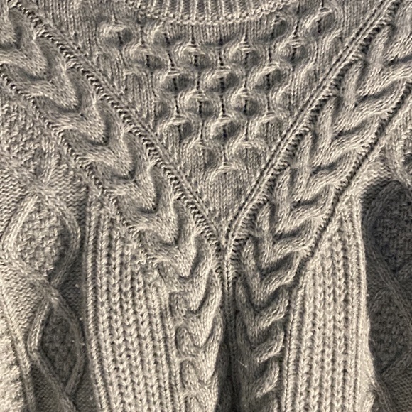 Abercrombie Knit Sweater - Picture 3 of 3